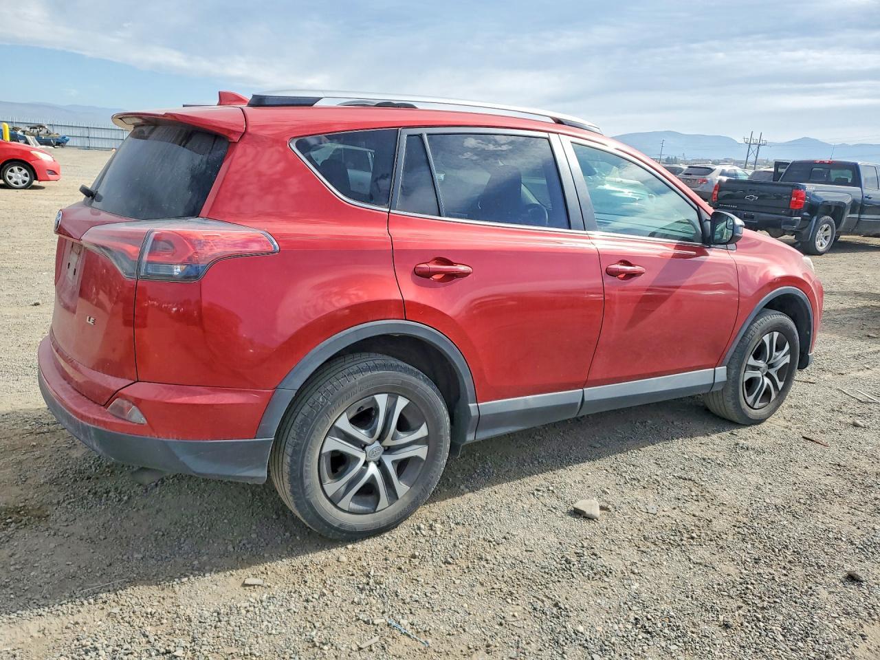 2017 TOYOTA RAV4 LE — Фото 3 из 12