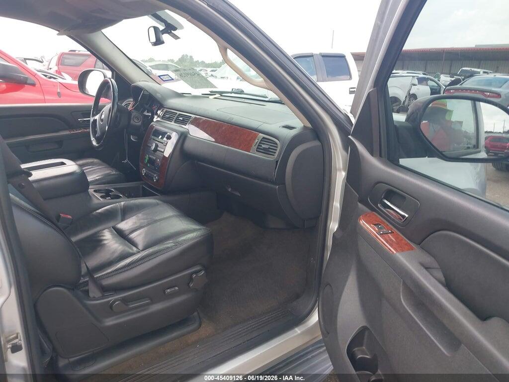 1GNUCBE04AR127058 2010 CHEVROLET TAHOE photo no. 5