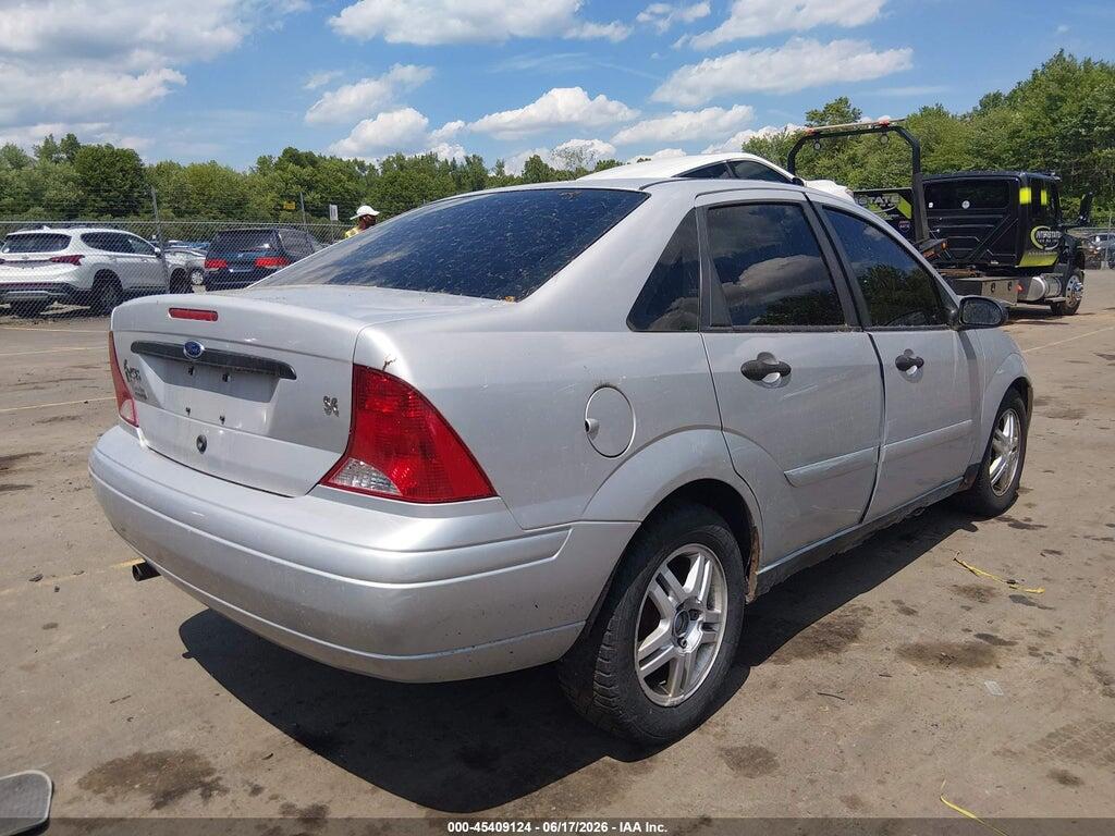 1FAFP34P53W158548 2003 FORD FOCUS photo no. 4