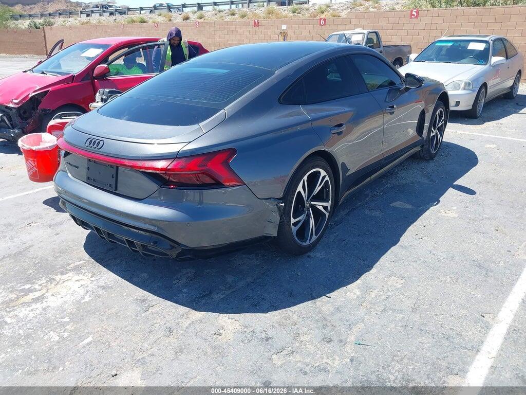 WAUCJBFW5N7008463 2022 AUDI E-TRON GT photo no. 4