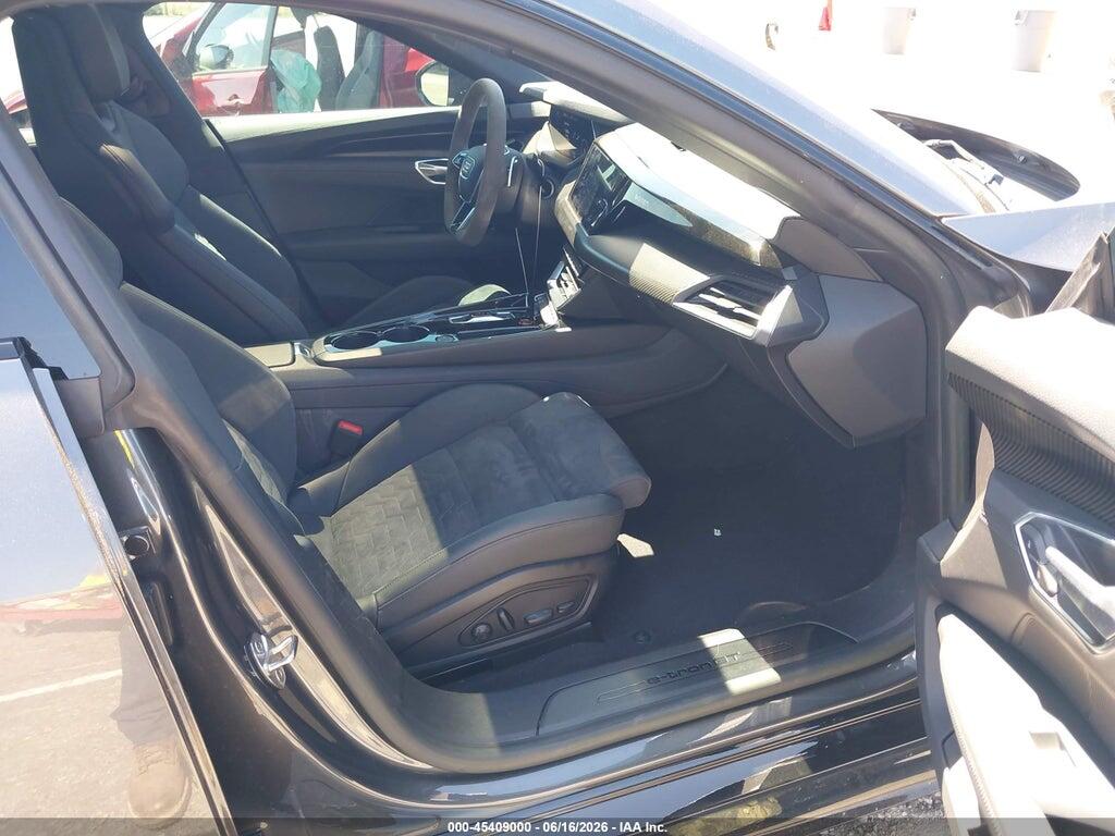 WAUCJBFW5N7008463 2022 AUDI E-TRON GT photo no. 5