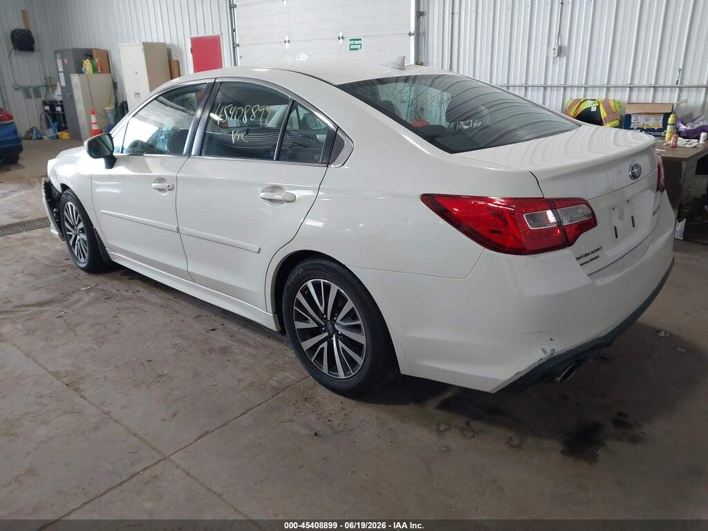 4S3BNAF67J3010441 2018 SUBARU LEGACY photo no. 3