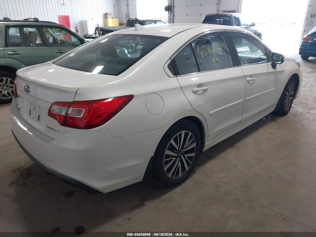 4S3BNAF67J3010441 2018 SUBARU LEGACY photo no. 4
