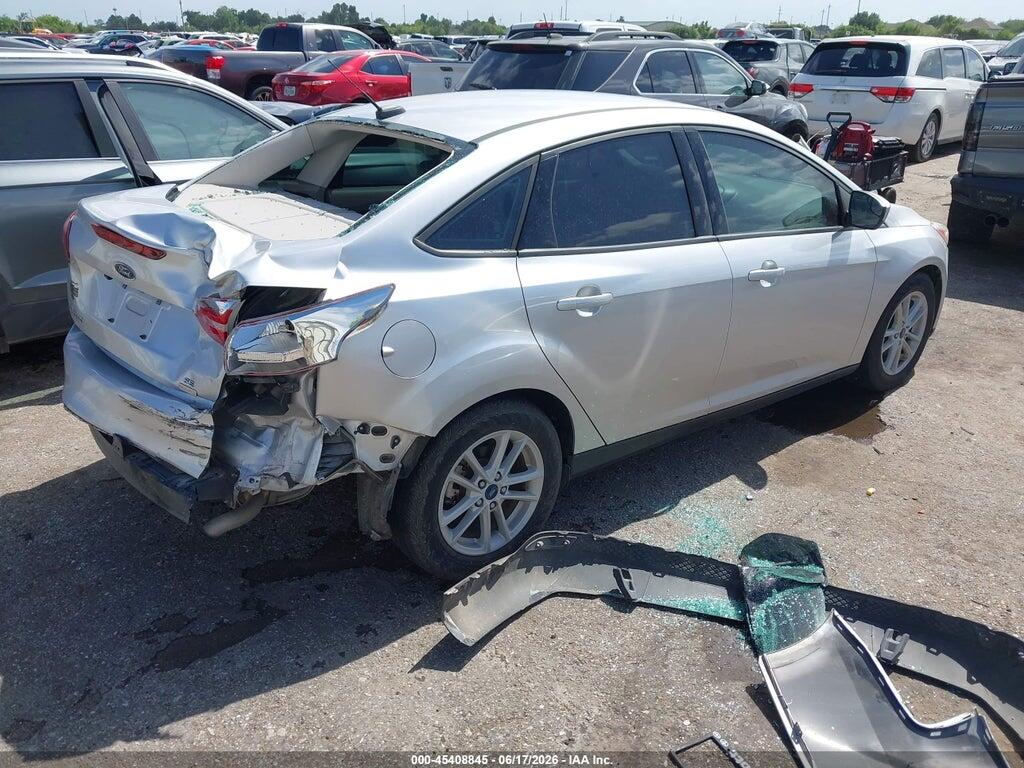 1FADP3FE8JL302790 2018 FORD FOCUS photo no. 4