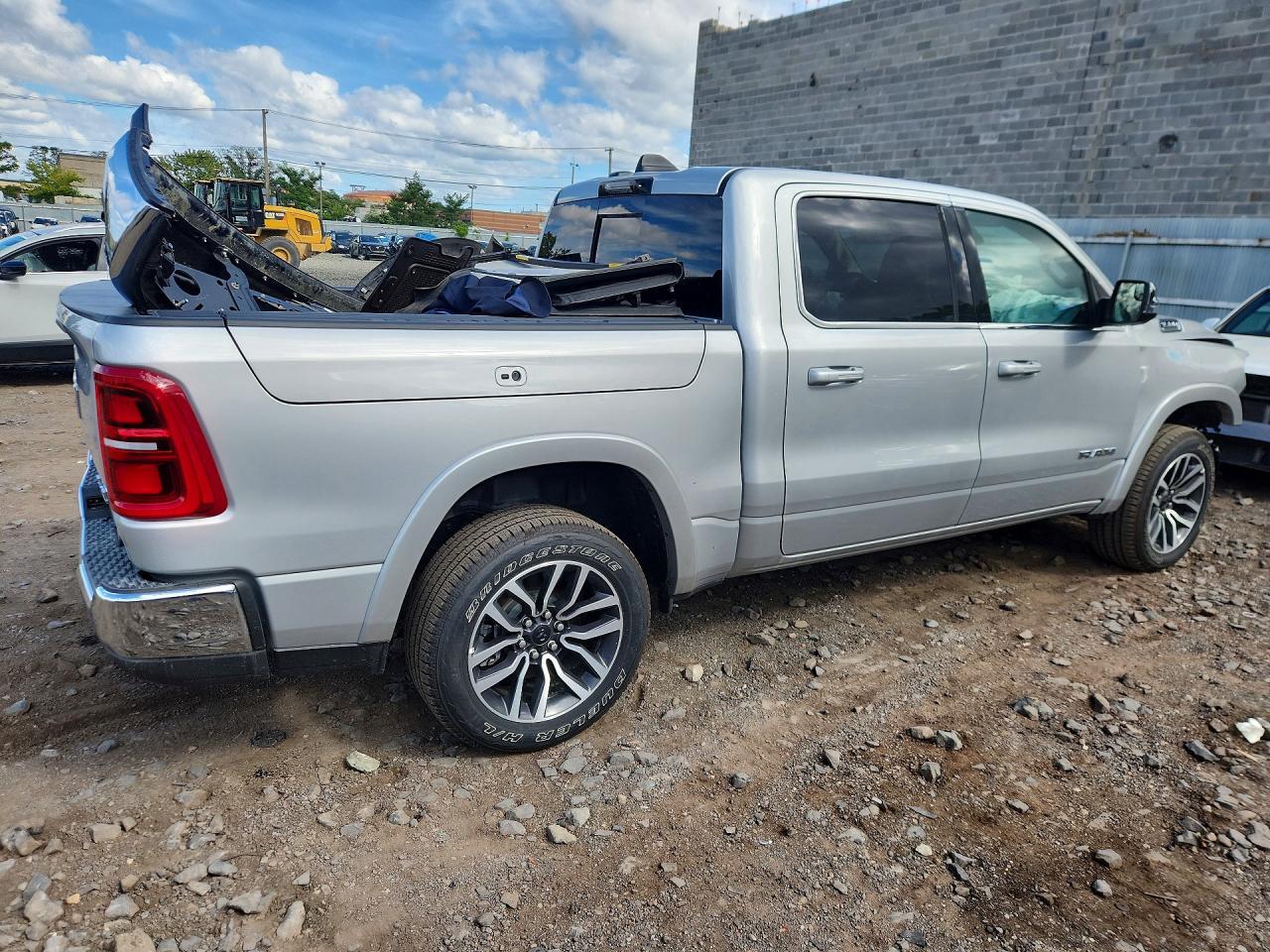 2026 RAM 1500 LIMITED — Фото 3 из 12