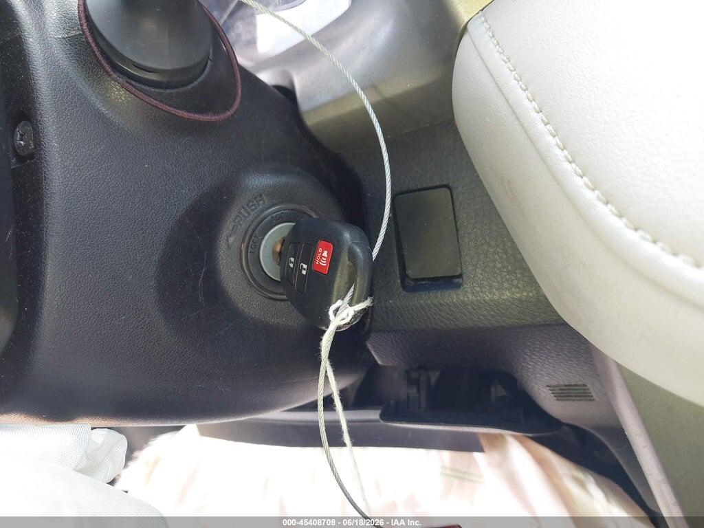 2T3WFREV8JW443141 2018 TOYOTA RAV4 photo no. 11
