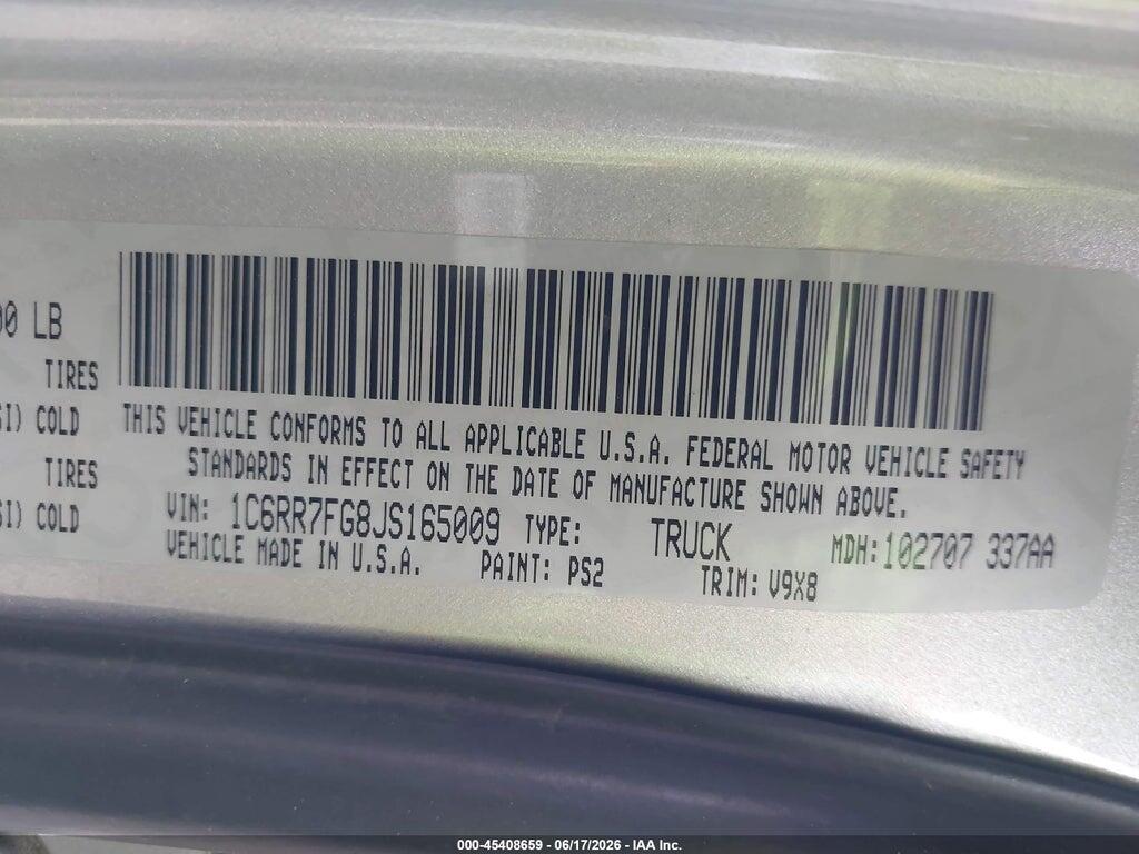 1C6RR7FG8JS165009 2018 RAM 1500 photo no. 9
