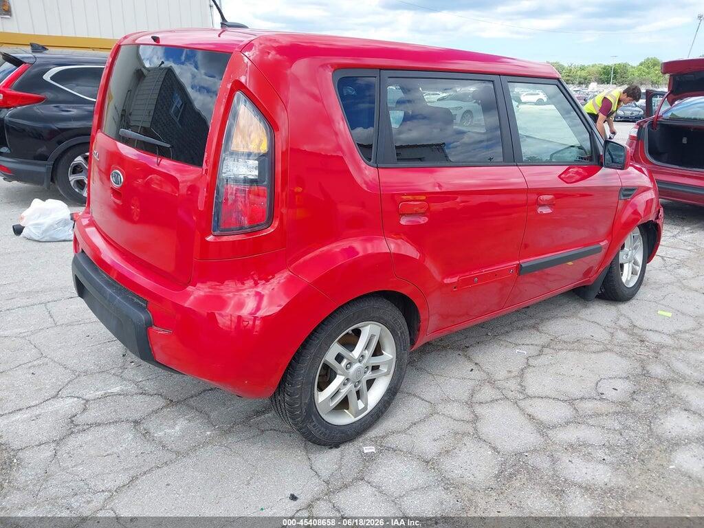 KNDJT2A23A7039214 2010 KIA SOUL photo no. 4