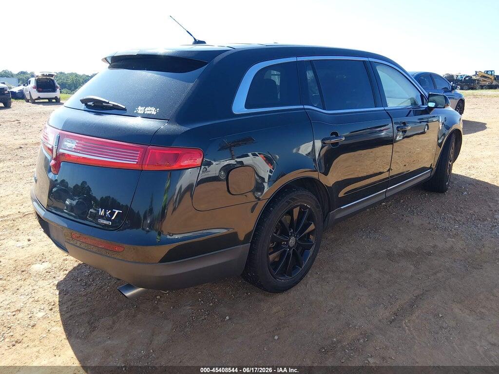 2LMHJ5AT1BBJ52215 2011 LINCOLN MKT photo no. 4