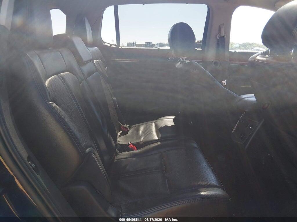2LMHJ5AT1BBJ52215 2011 LINCOLN MKT photo no. 8