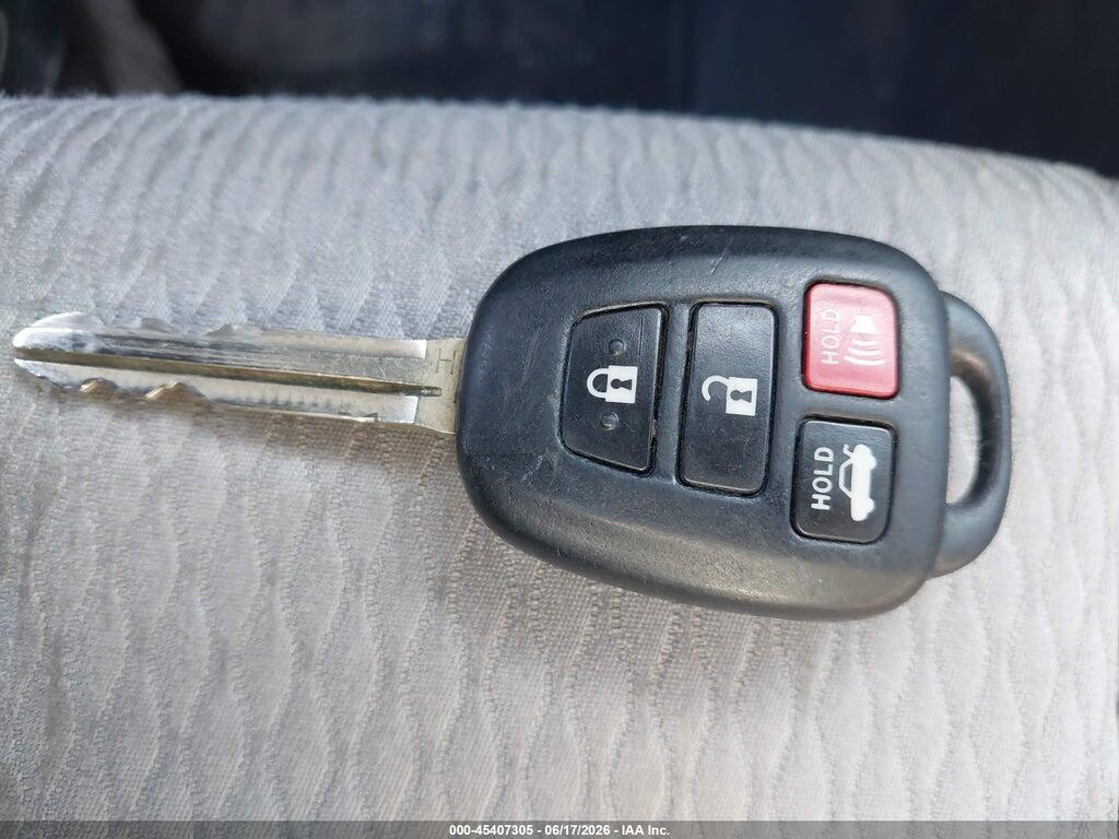 2T1BURHE6FC431829 2015 TOYOTA COROLLA photo no. 11