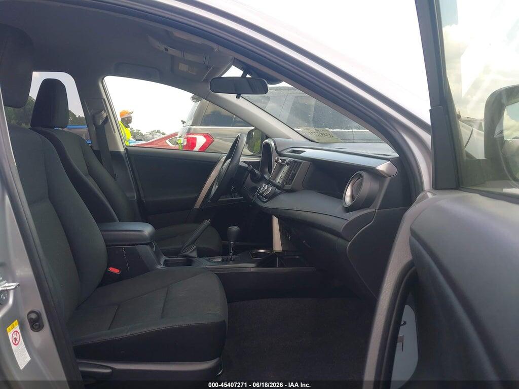 JTMBFREV2JJ211776 2018 TOYOTA RAV4 photo no. 5
