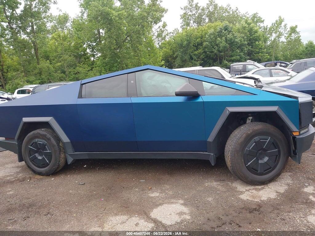 7G2CEHED4RA028644 2024 TESLA CYBERTRUCK photo no. 11