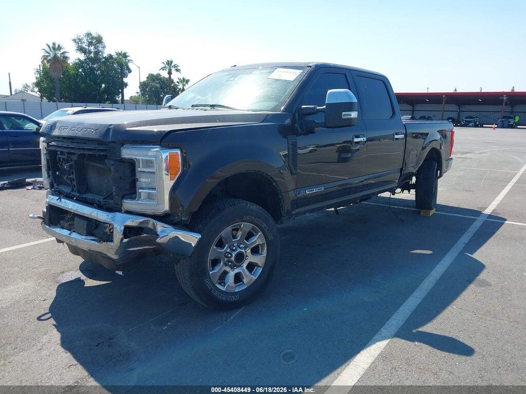 1FT7W2BT7JEB20723 2018 FORD F-250 photo no. 2