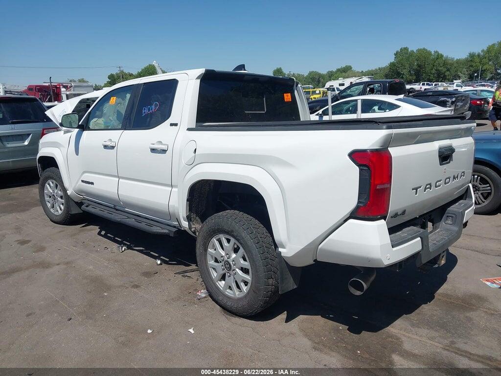3TMLB5JNXRM021835 2024 TOYOTA TACOMA photo no. 3