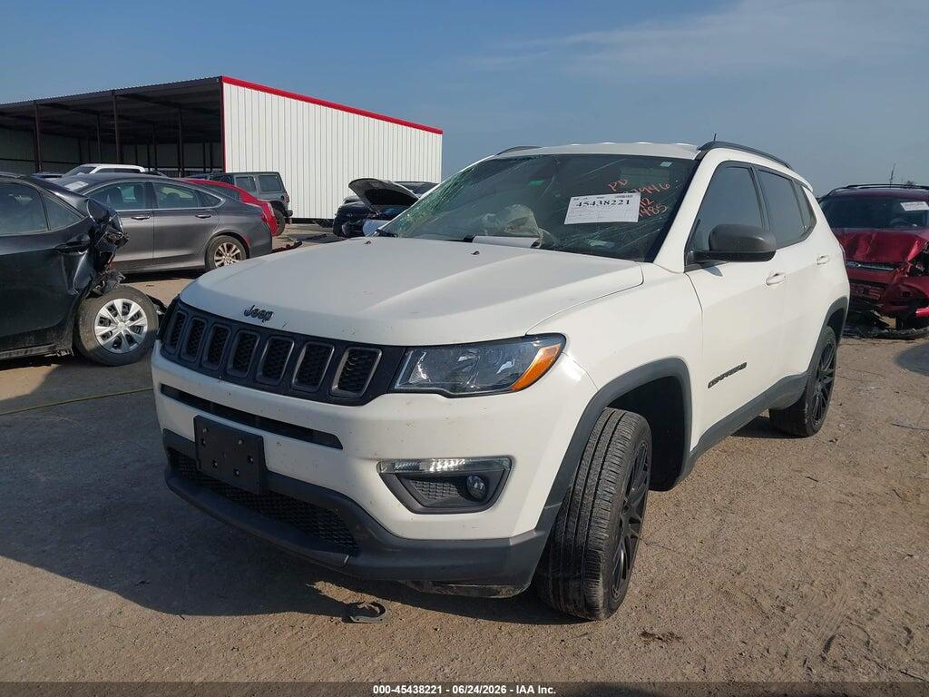 3C4NJDEB1MT551485 2021 JEEP COMPASS photo no. 2