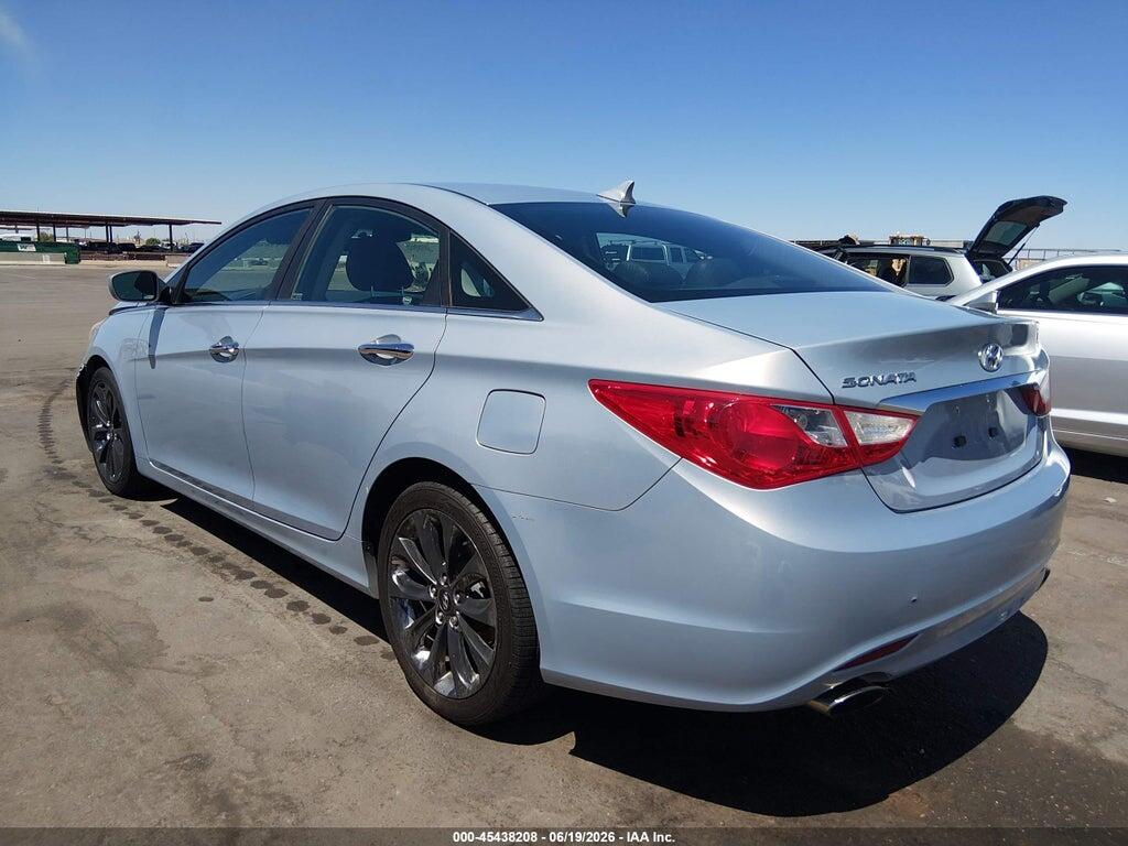5NPEC4ACXBH135389 2011 HYUNDAI SONATA photo no. 3