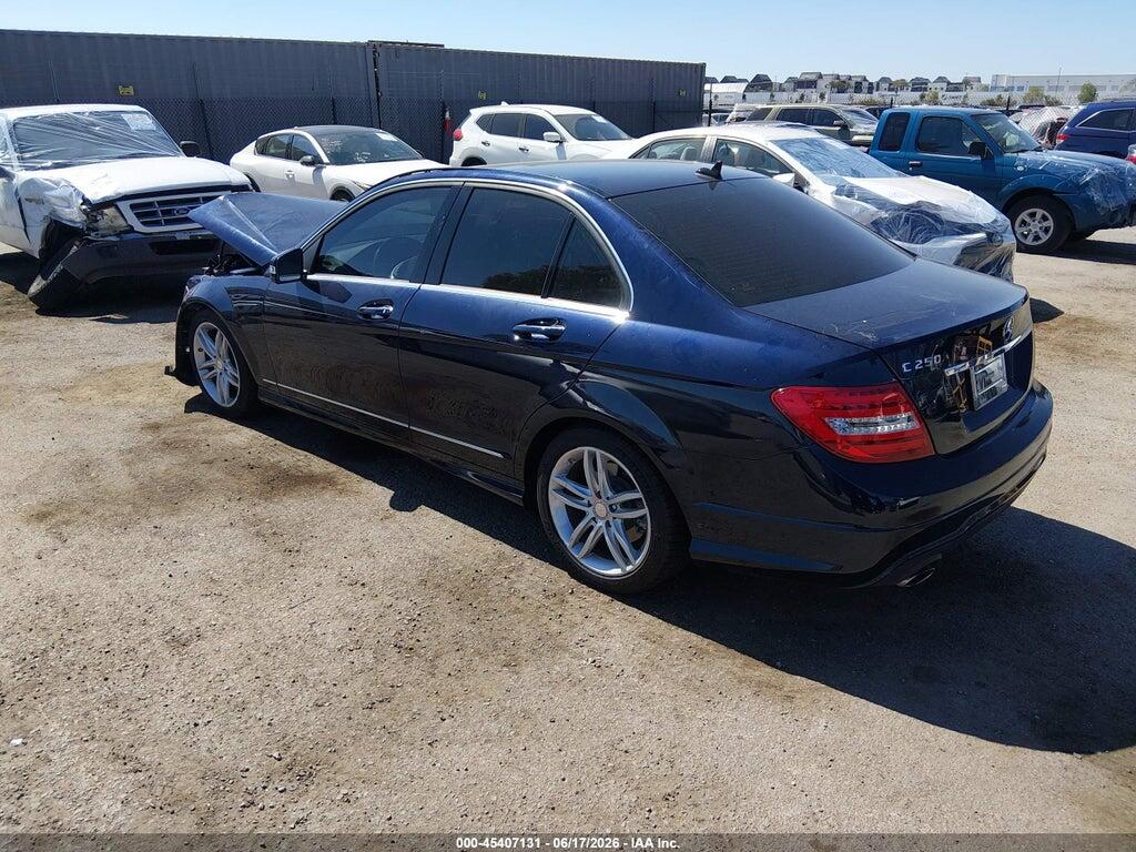 WDDGF4HB2DF979930 2013 MERCEDES-BENZ C 250 photo no. 3