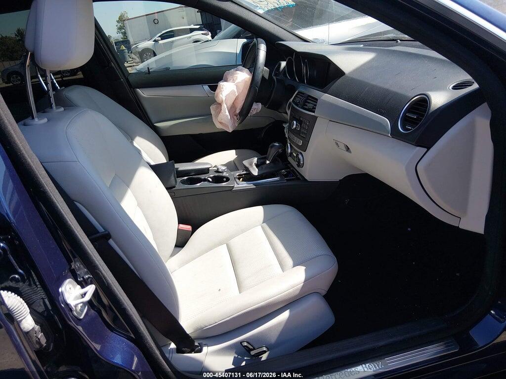 WDDGF4HB2DF979930 2013 MERCEDES-BENZ C 250 photo no. 5