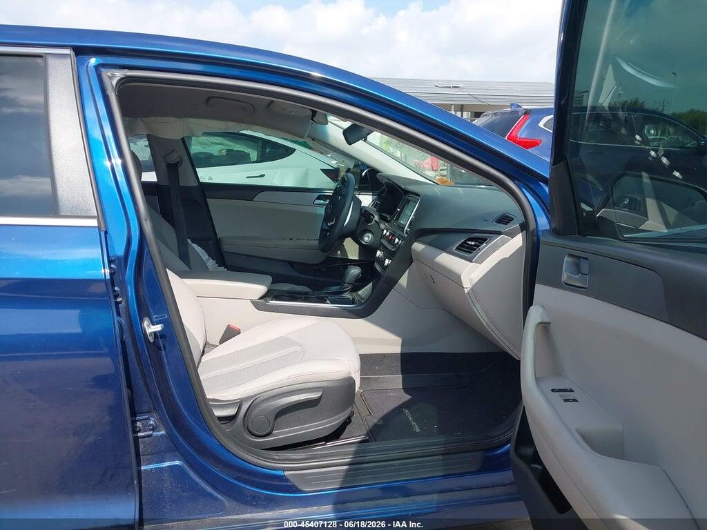 5NPE24AF8KH772066 2019 HYUNDAI SONATA photo no. 5