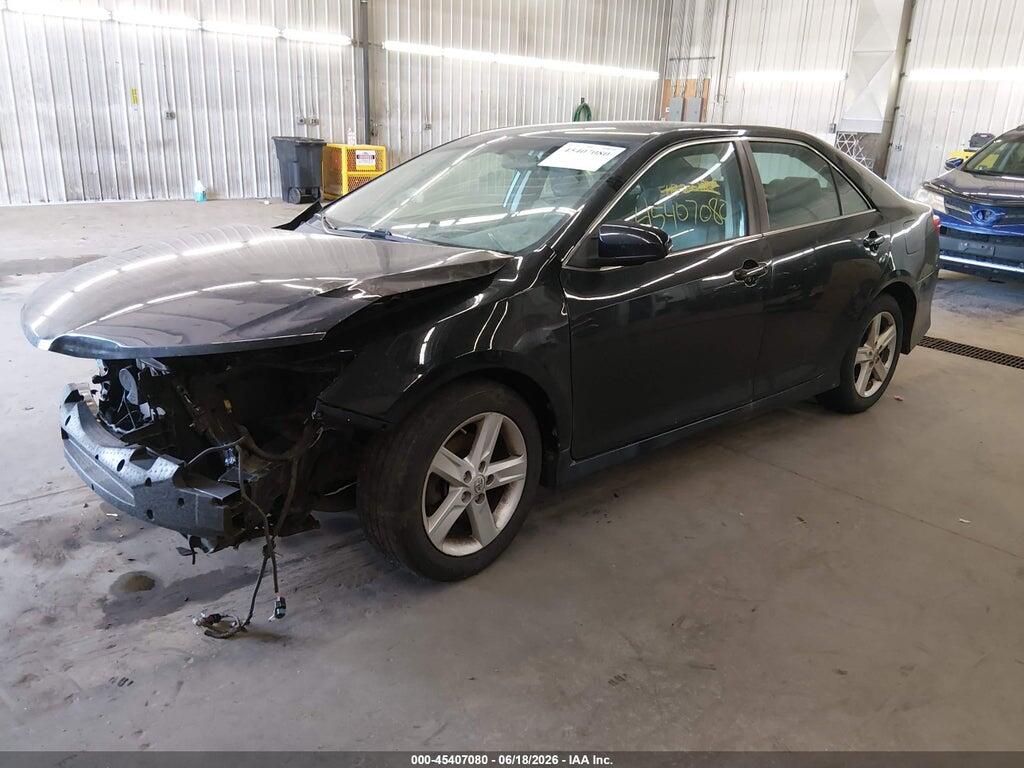 4T1BF1FK2EU763302 2014 TOYOTA CAMRY photo no. 2