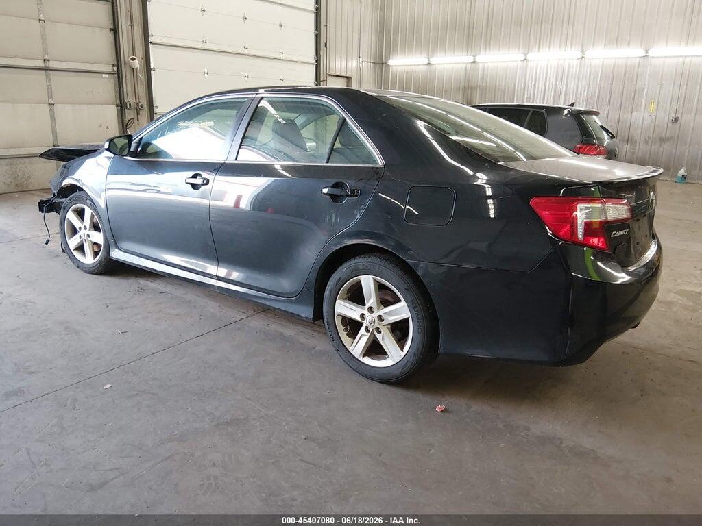 4T1BF1FK2EU763302 2014 TOYOTA CAMRY photo no. 3