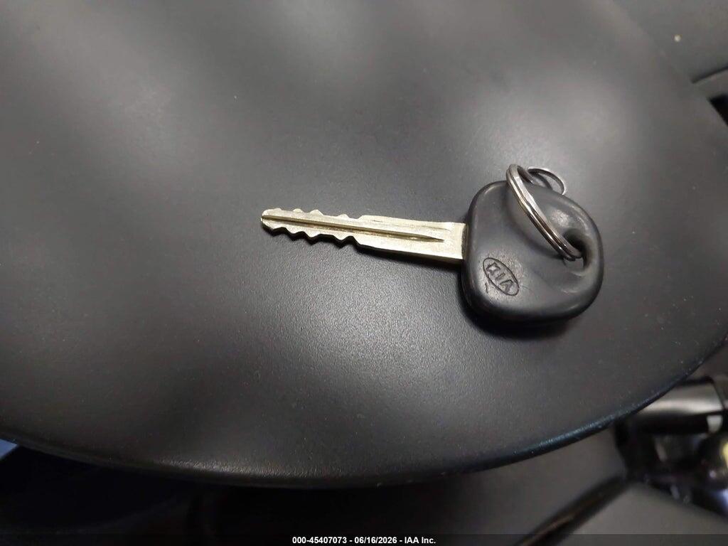 KNAFW6A30A5179159 2010 KIA FORTE KOUP photo no. 11