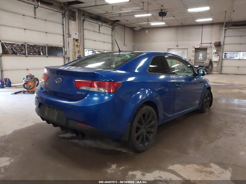 KNAFW6A30A5179159 2010 KIA FORTE KOUP photo no. 4