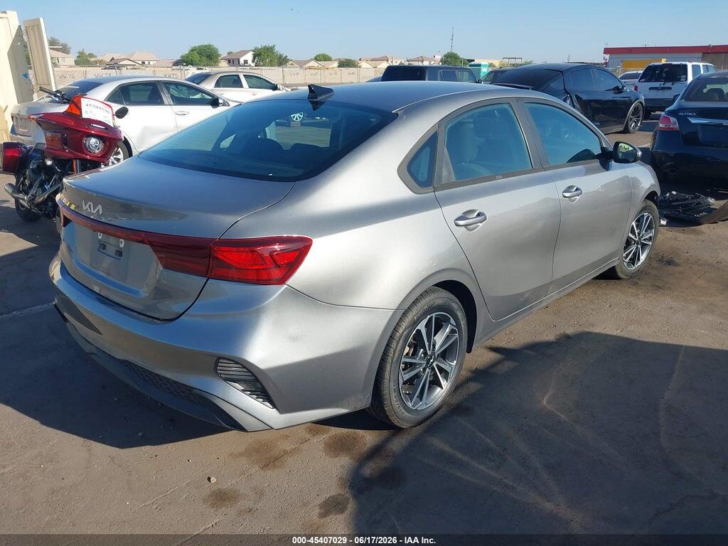 3KPF24AD5NE482508 2022 KIA FORTE photo no. 4