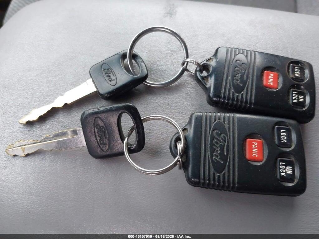 1FMDU34XXTUA30243 1996 FORD EXPLORER photo no. 11