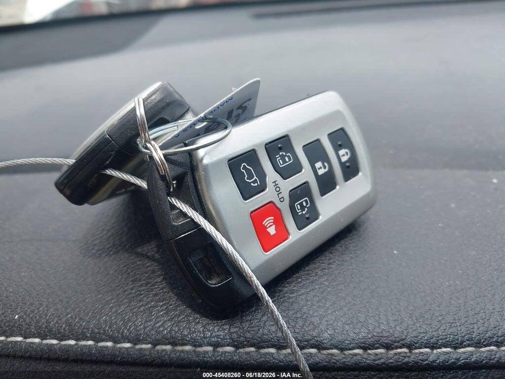 5TDYK3DC8FS654768 2015 TOYOTA SIENNA photo no. 11