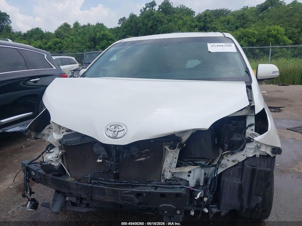 5TDYK3DC8FS654768 2015 TOYOTA SIENNA photo no. 12