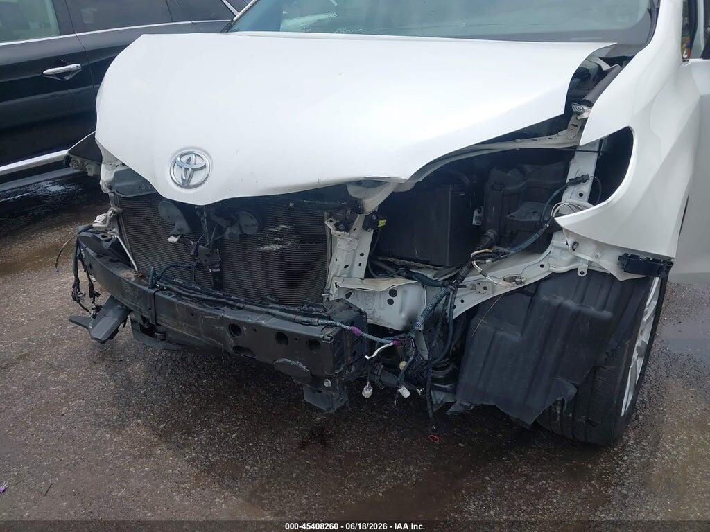 5TDYK3DC8FS654768 2015 TOYOTA SIENNA photo no. 6