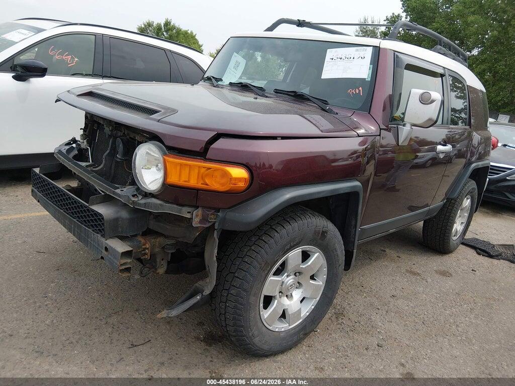 JTEBU11F070008885 2007 TOYOTA FJ CRUISER photo no. 2
