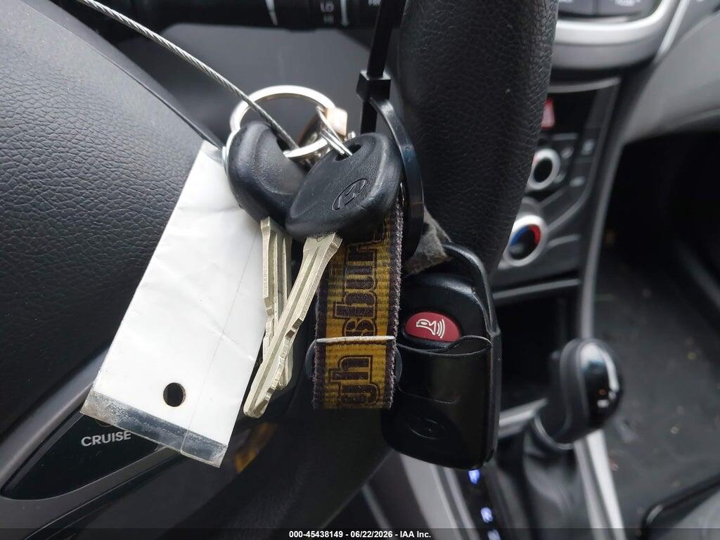 5NPDH4AE7GH756482 2016 HYUNDAI ELANTRA photo no. 11