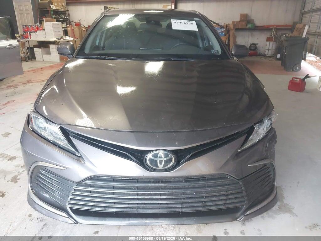 4T1C11BK7NU058956 2022 TOYOTA CAMRY photo no. 12