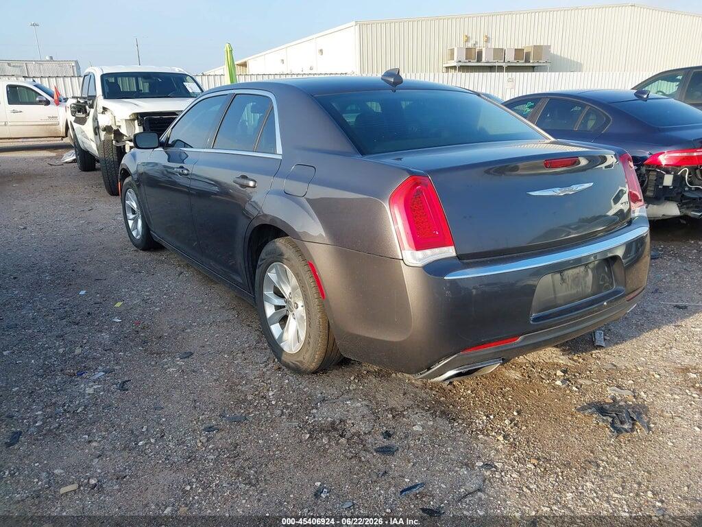 2C3CCAAG6GH211929 2016 CHRYSLER 300 photo no. 3