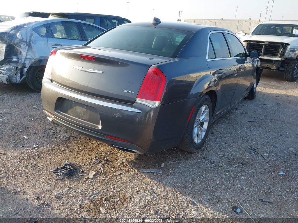 2C3CCAAG6GH211929 2016 CHRYSLER 300 photo no. 4