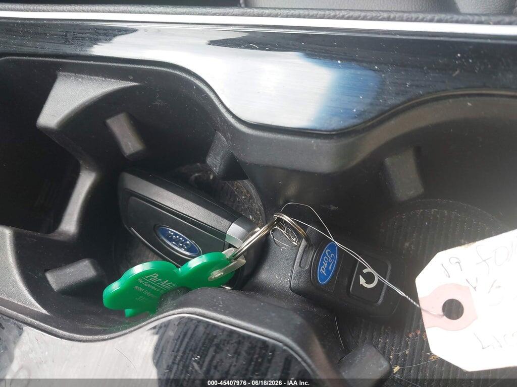 2FMPK4J91KBC75208 2019 FORD EDGE photo no. 11