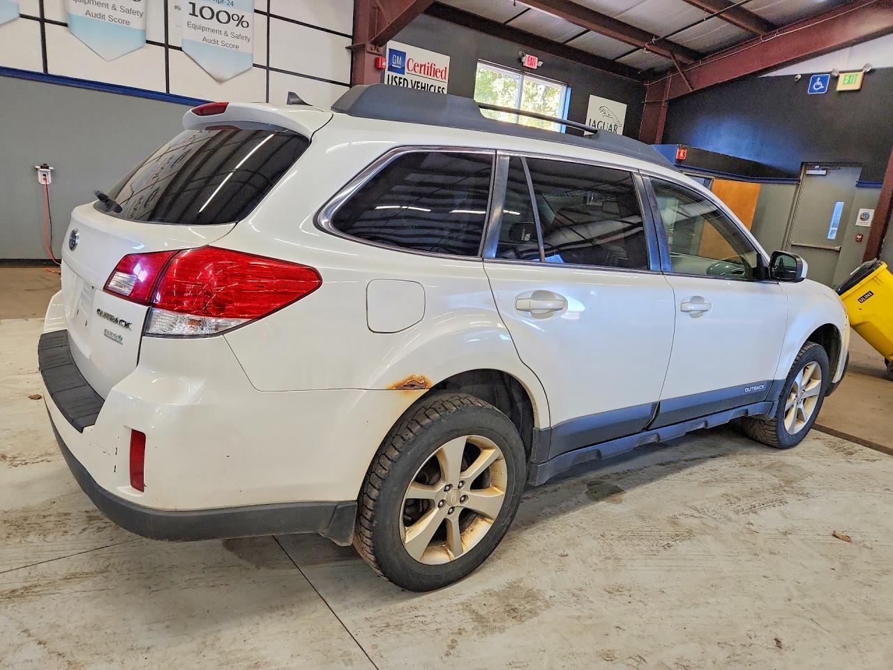 2013 SUBARU OUTBACK 2.5I LIMITED — Фото 3 из 13
