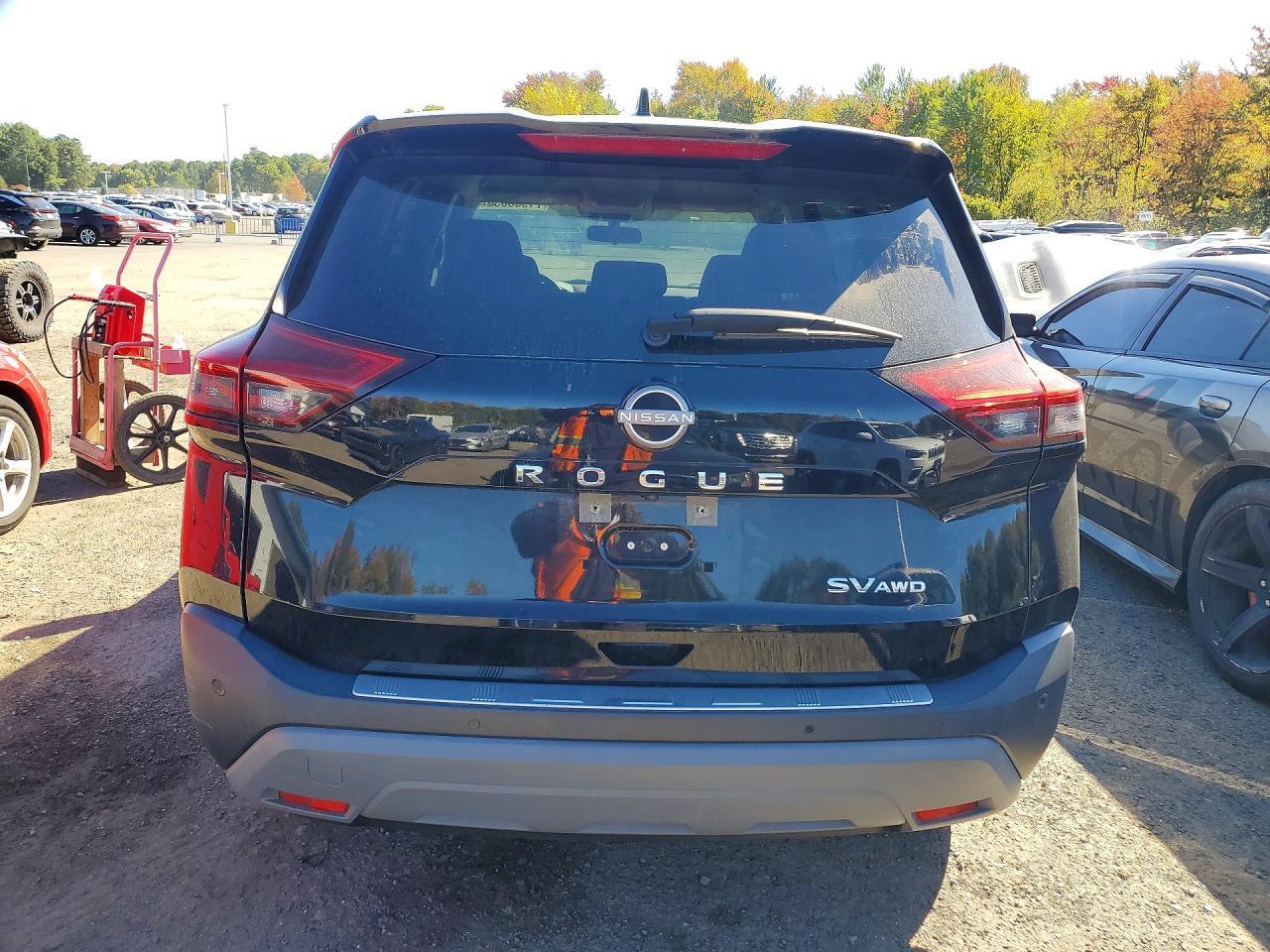 2023 NISSAN ROGUE SV — Фото 6 из 13