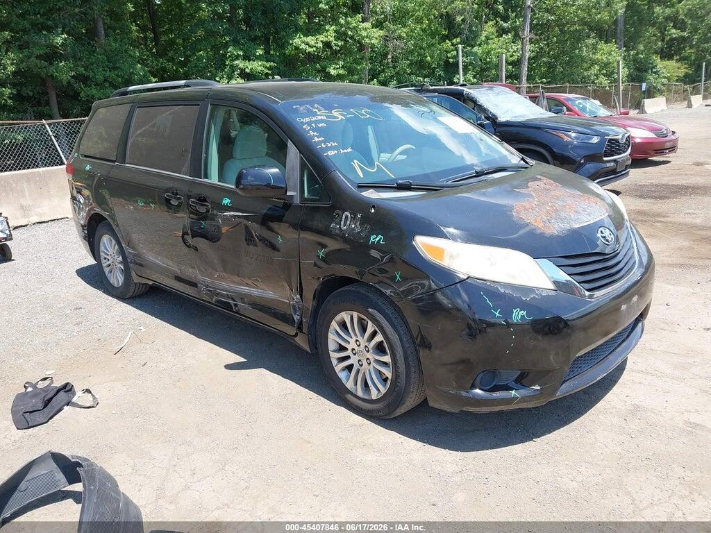 5TDKK3DC6BS037272 2011 TOYOTA SIENNA photo no. 1