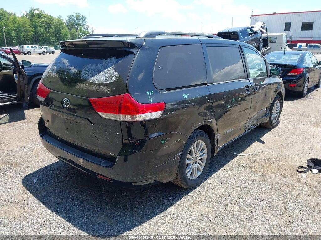 5TDKK3DC6BS037272 2011 TOYOTA SIENNA photo no. 4
