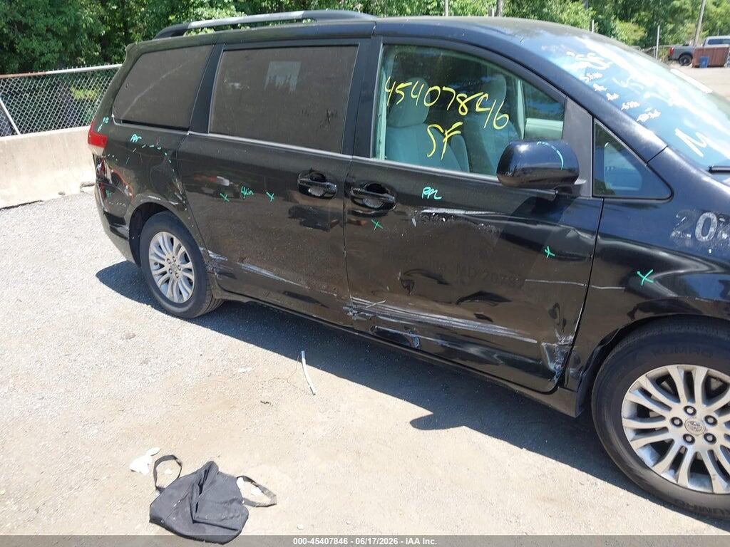 5TDKK3DC6BS037272 2011 TOYOTA SIENNA photo no. 6