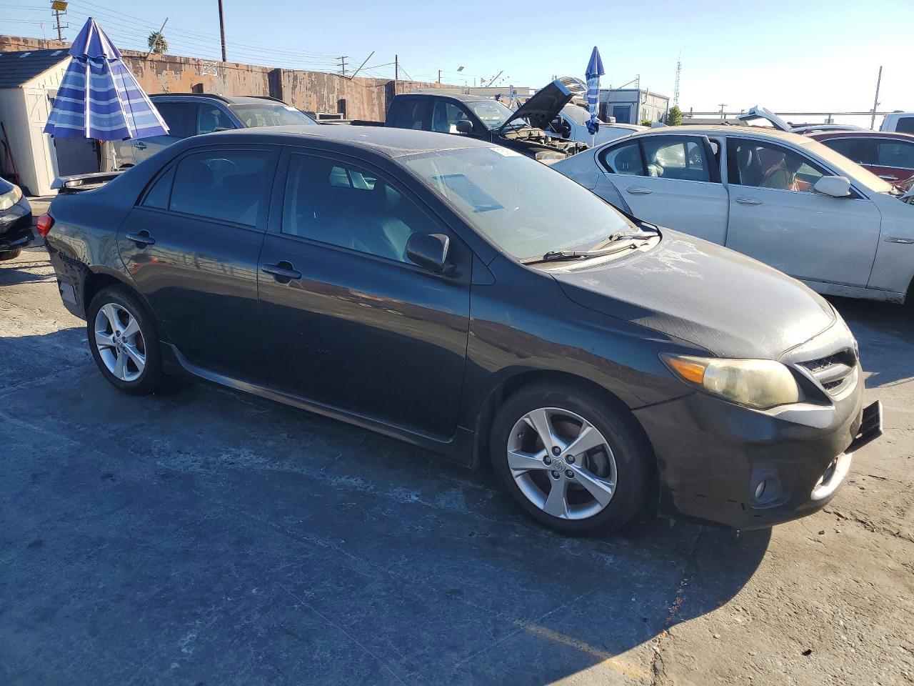 2013 TOYOTA COROLLA S — Фото 4 из 12