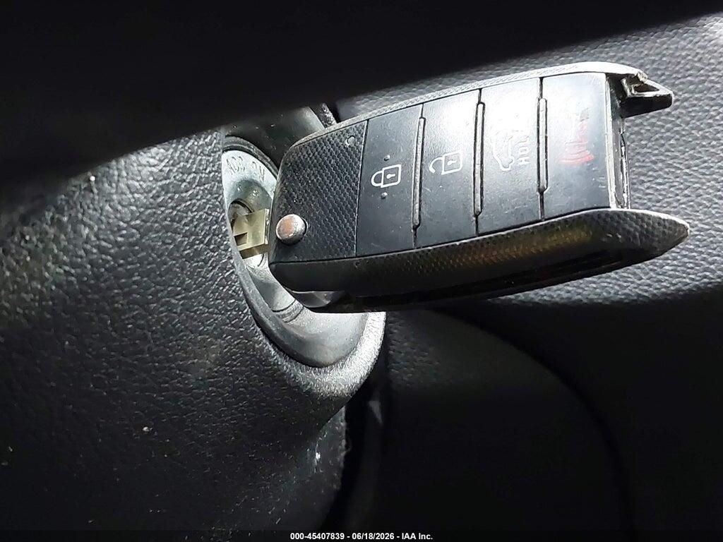 5XYPGDA30GG024345 2016 KIA SORENTO photo no. 11
