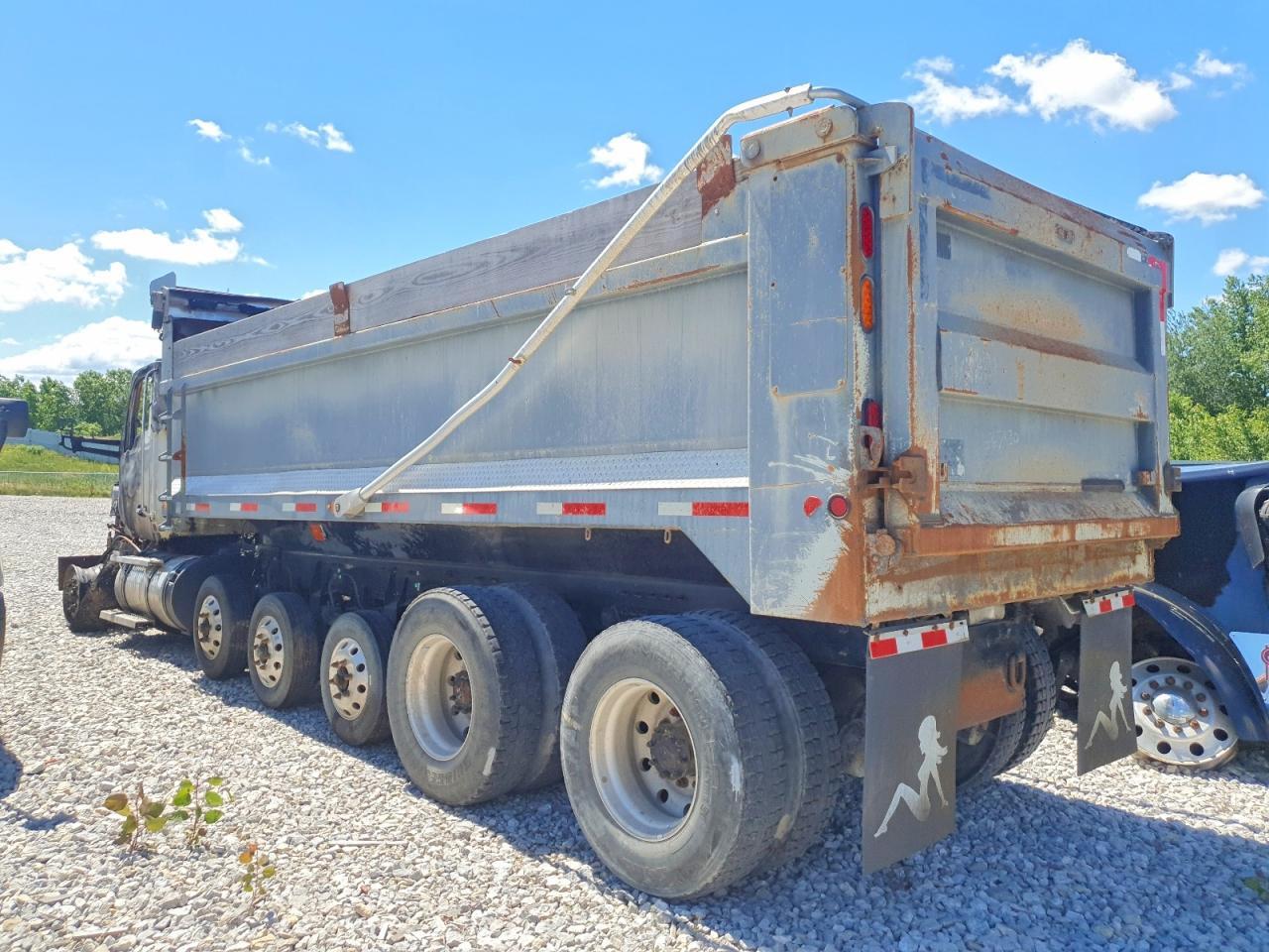 2019 KENWORTH T880 DUMP TRUCK — Фото 3 из 10