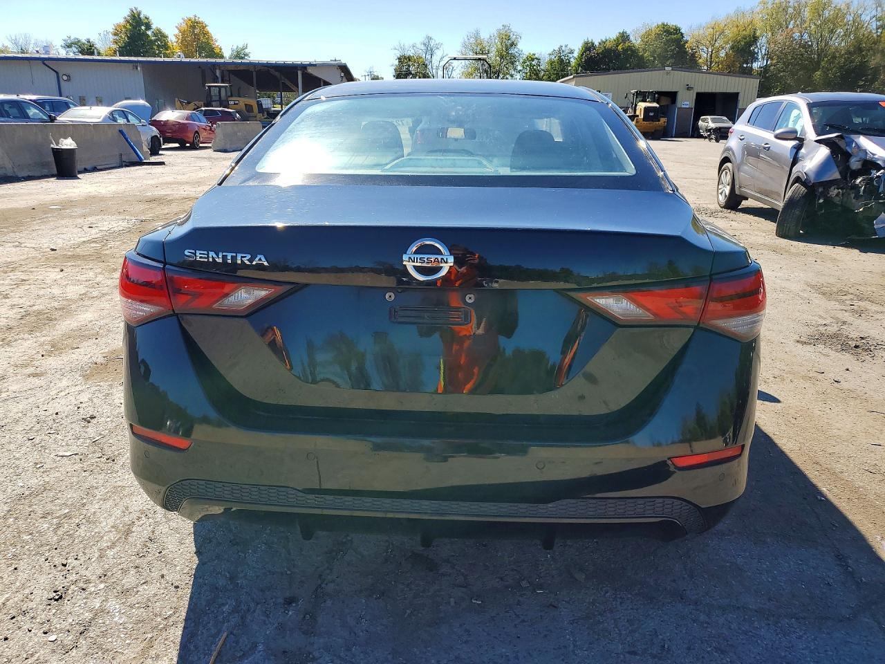 2023 NISSAN SENTRA S — Фото 6 из 12