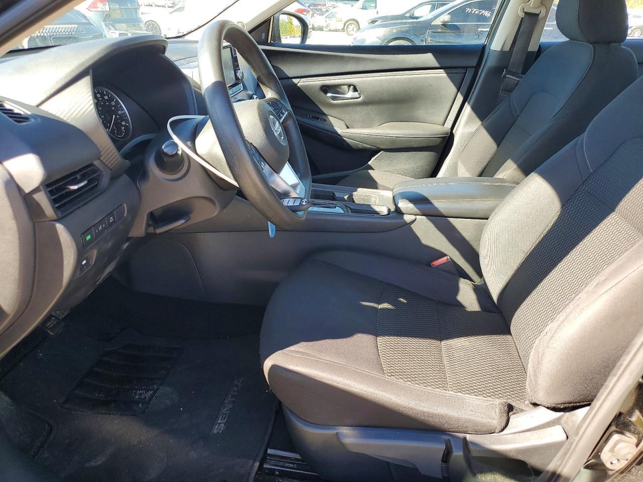 2023 NISSAN SENTRA S — Фото 7 из 12