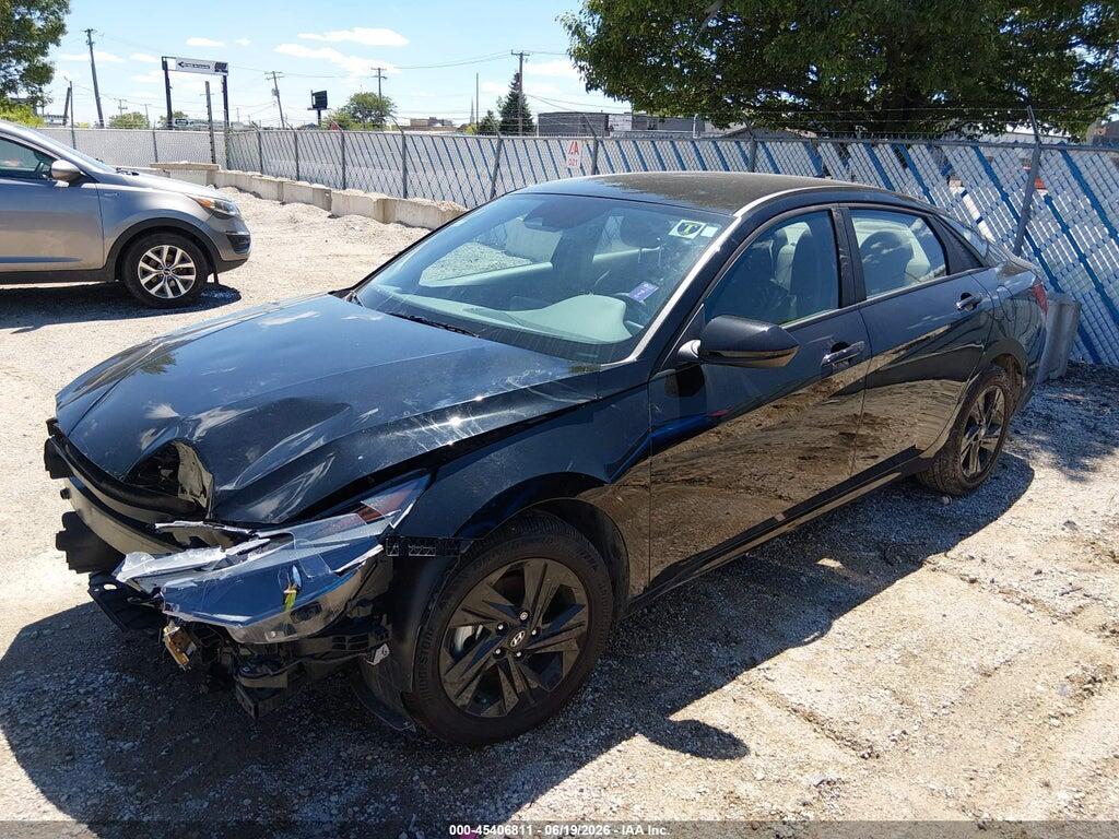 KMHLM4AG1PU545529 2023 HYUNDAI ELANTRA photo no. 2